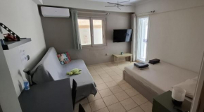 HoneyBee4 - Cozy studio close to the port, airport & Athens